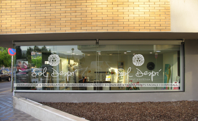 vinil escaparrate